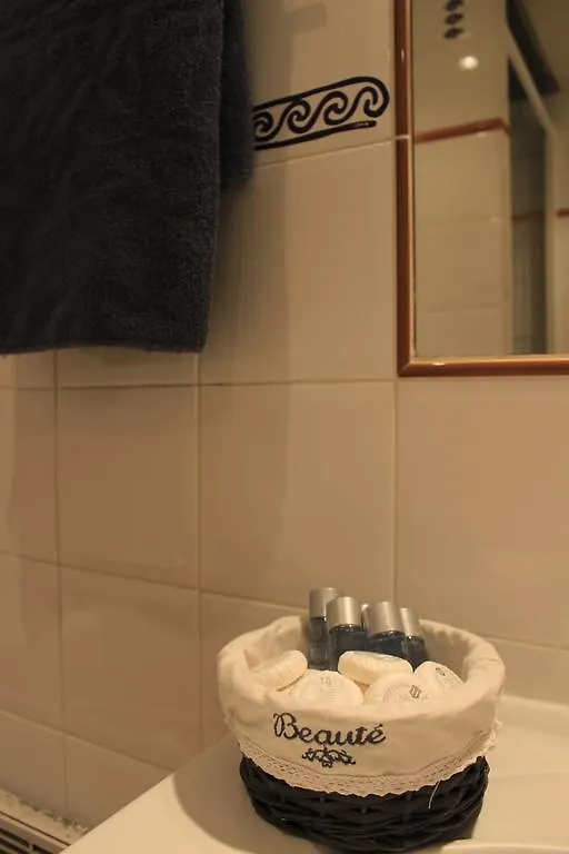 Le Petit Gobert Guest house Paris